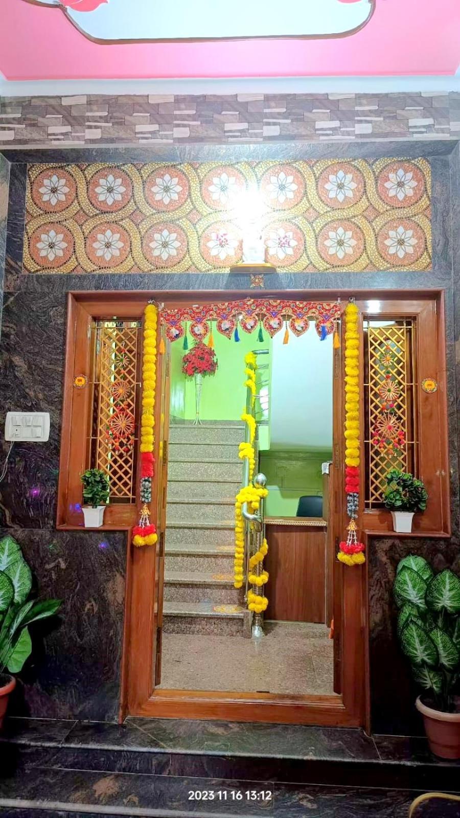Shiv Shakti Paying Guest house *